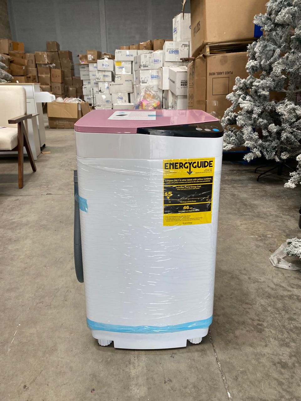 Lavadora Automática de Carga Superior Compacta con Tapa Rosa